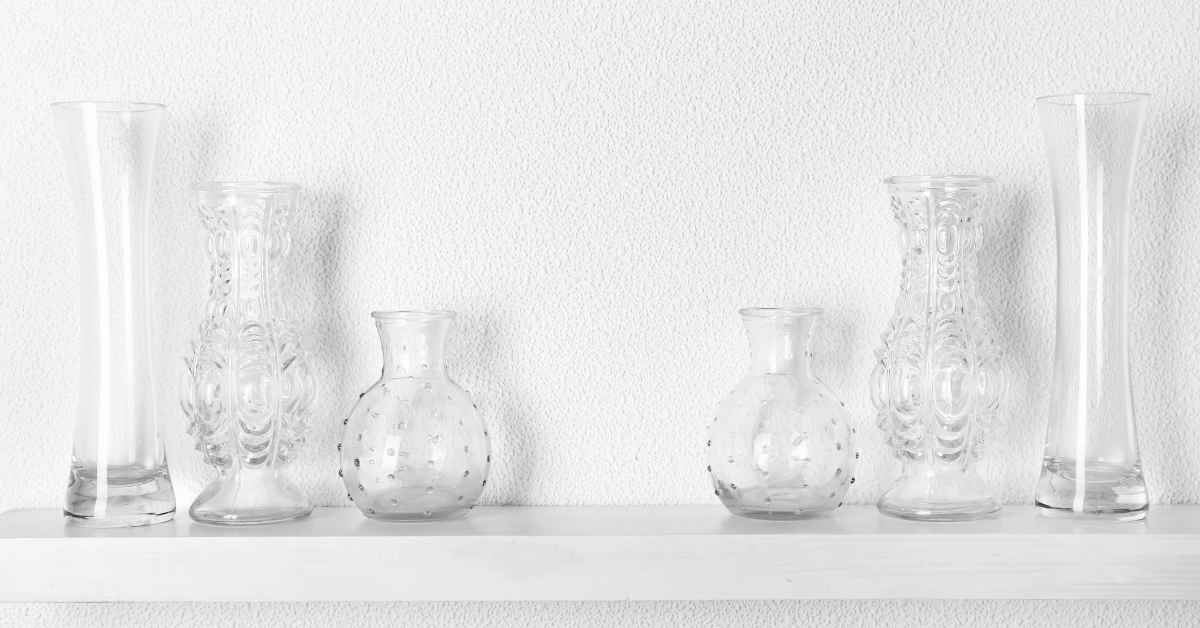 How to Remove Spray Paint From Glass Vase